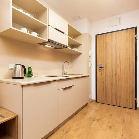 Wolska Residence Apartments With Parking By Noclegi Renters Warszawa Eksteriør bilde