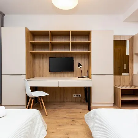 Wolska Residence Apartments With Parking By Noclegi Renters Warszawa Eksteriør bilde